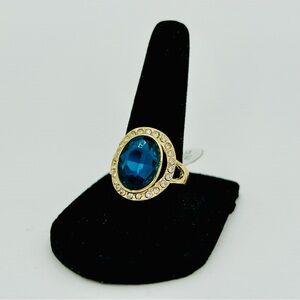 💙💚 Blue Oval Cocktail Ring – Gold Tone, Size 8
